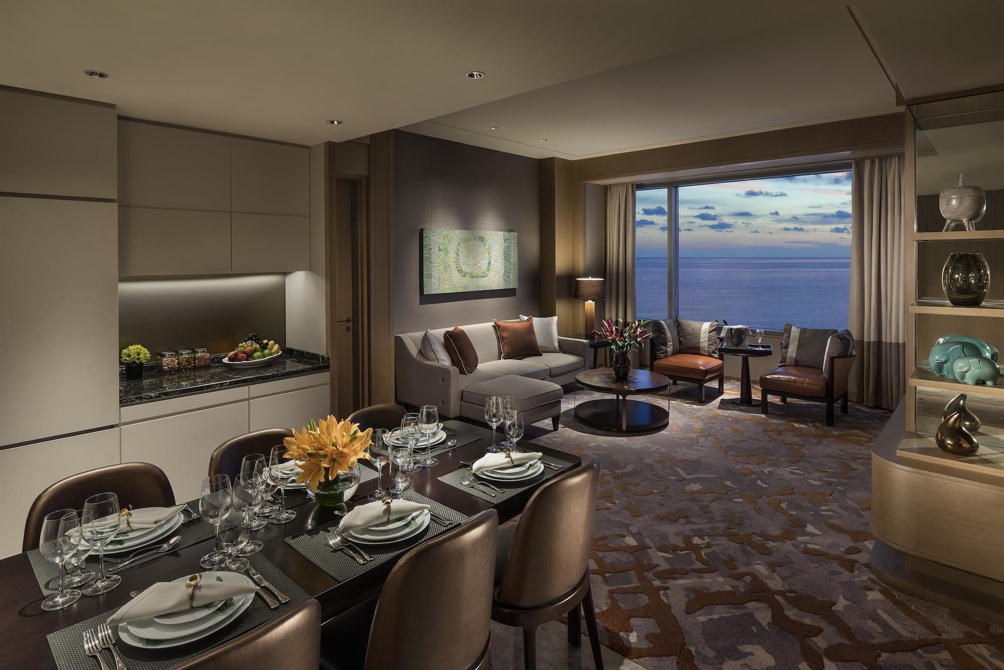 Shangri-La Κολόμπο Εξωτερικό φωτογραφία A suite at The Ritz-Carlton, Osaka