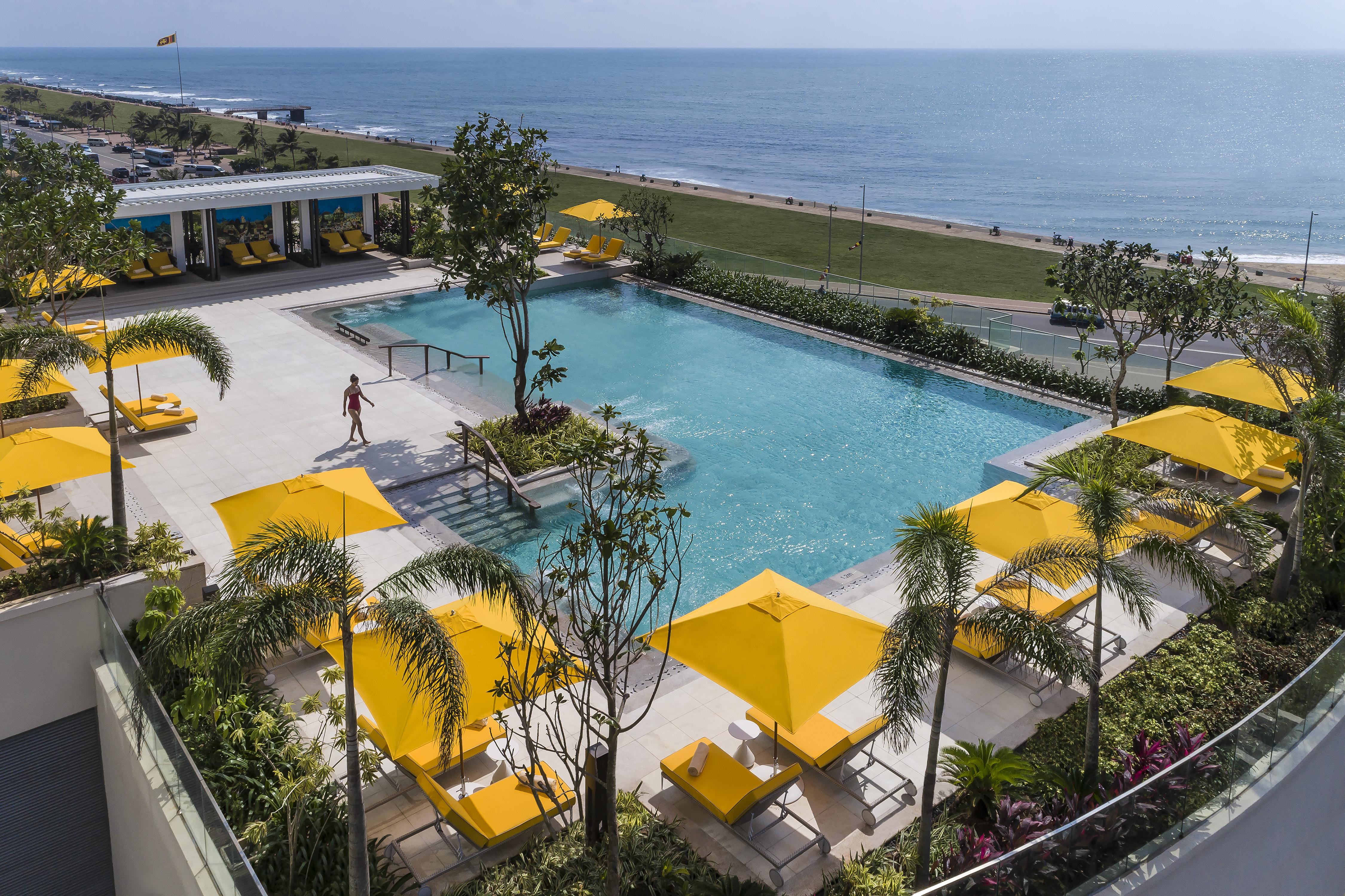Shangri-La Κολόμπο Εξωτερικό φωτογραφία The pool at the hotel