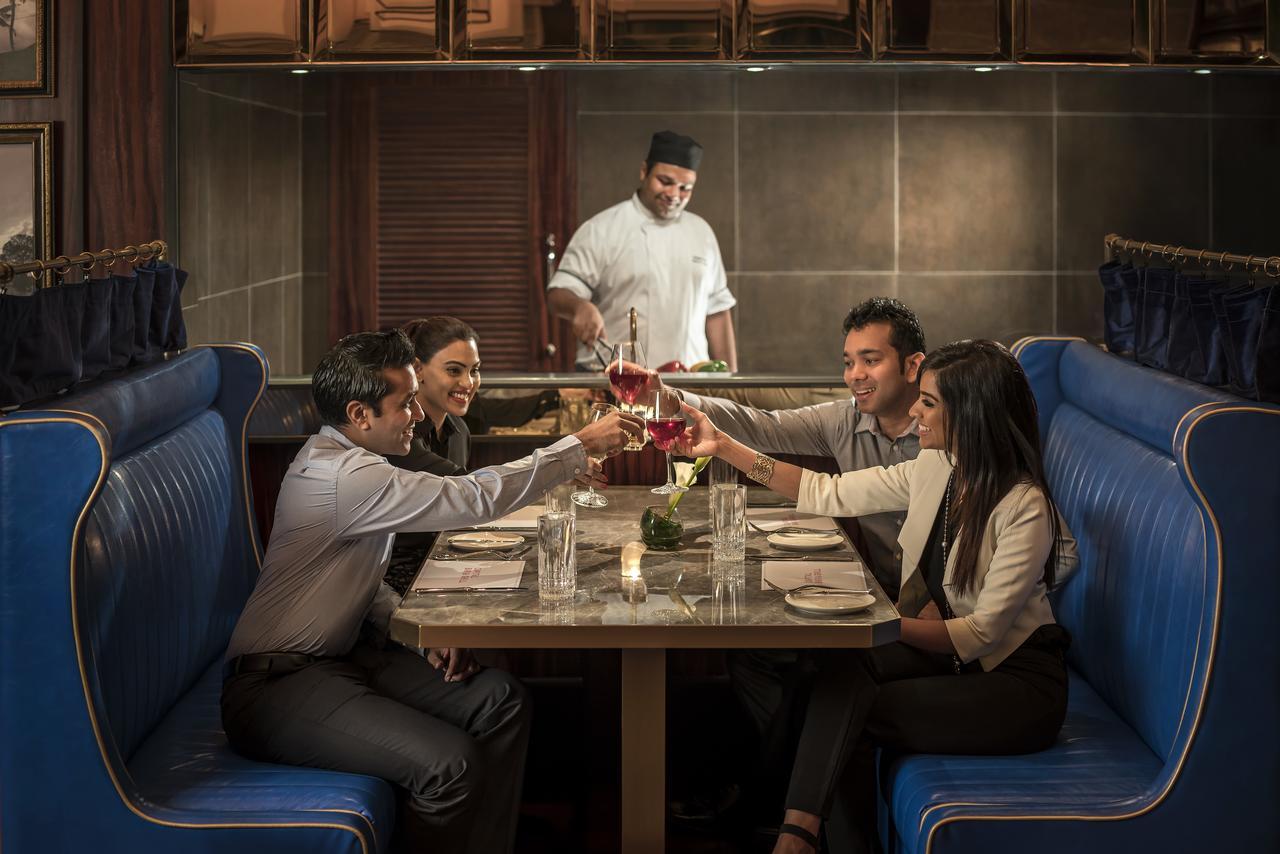 Shangri-La Κολόμπο Εξωτερικό φωτογραφία A restaurant in Mumbai, India