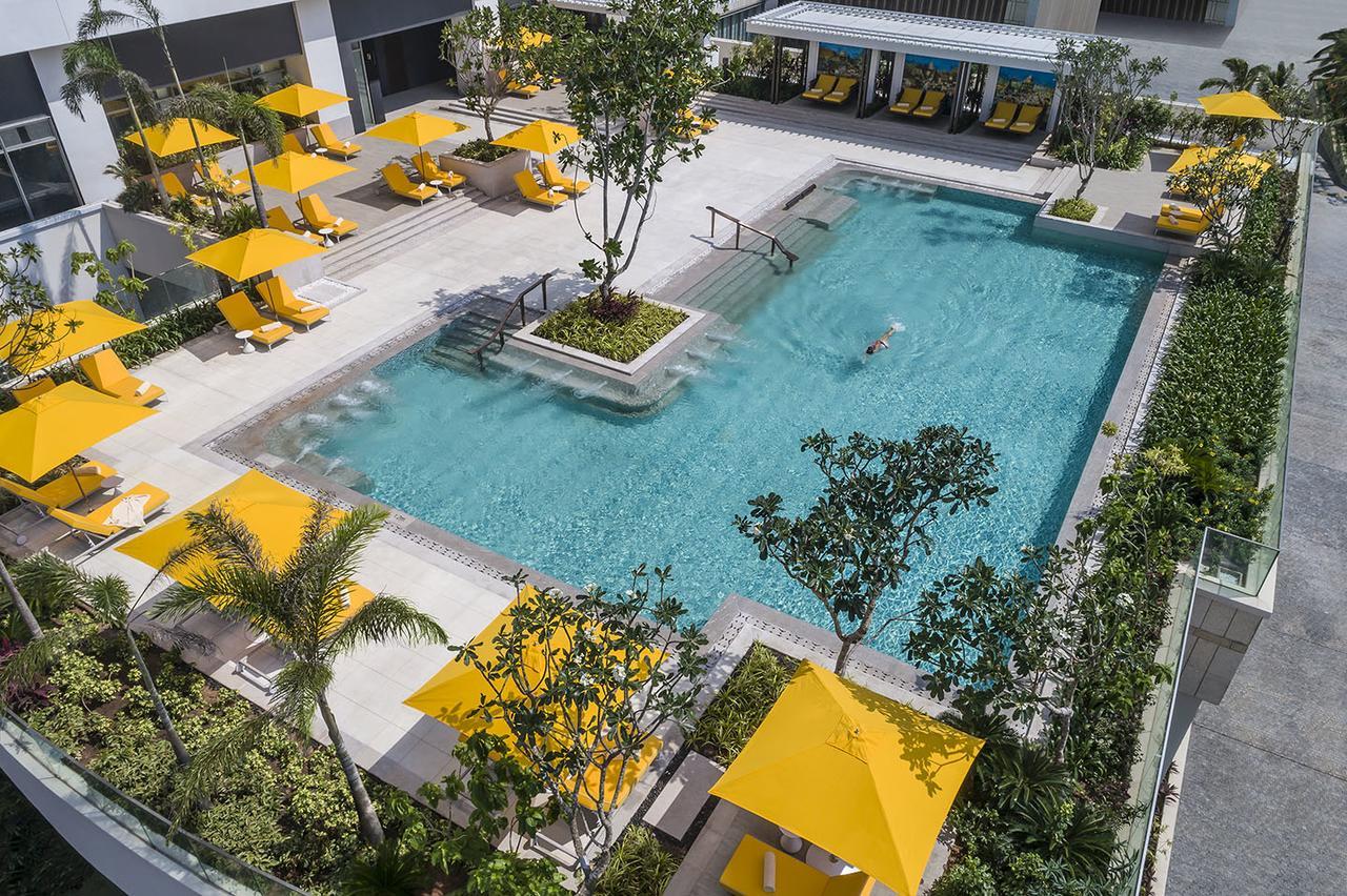Shangri-La Κολόμπο Εξωτερικό φωτογραφία The swimming pool at the hotel